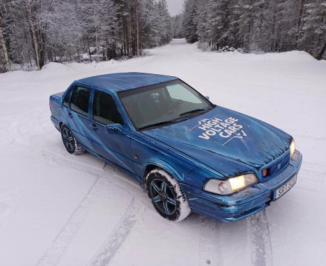 Volvo s70 efter en sväng till lackeraren